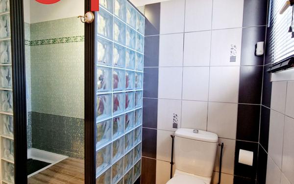 Maison à vendre    5 pièces •  Port-des-Barques