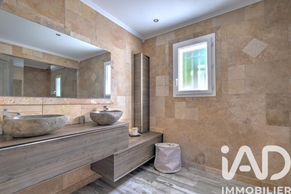 Maison à vendre 6 pièces 225 m² Les Adrets-de-l'Estérel