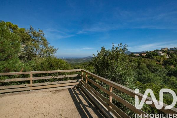 Maison à vendre 6 pièces 225 m² Les Adrets-de-l'Estérel