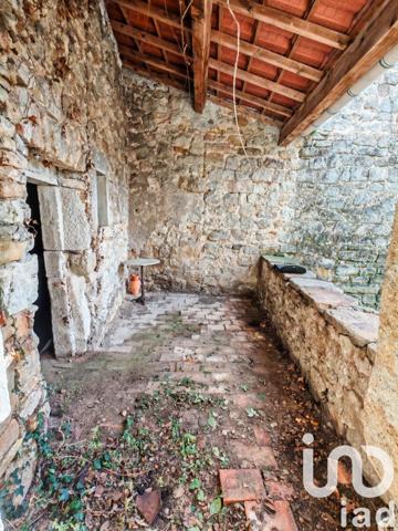 Maison à vendre 11 pièces 220 m² Saint-Paul-le-Jeune