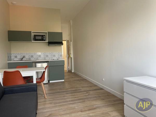 Location appartement La Roche Sur Yon : 530 € - AJP Immobilier La Roche-sur-Yon