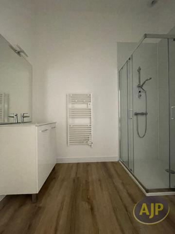 Location appartement La Roche Sur Yon : 530 € - AJP Immobilier La Roche-sur-Yon