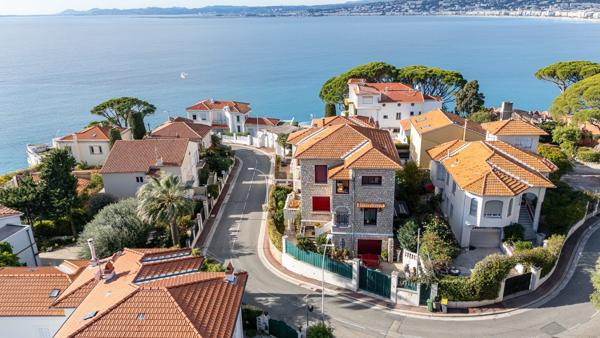 Vente Villa de luxe Nice 8 Pièces 222 m²