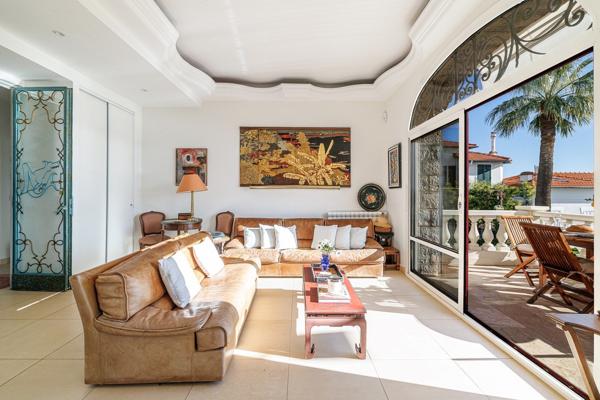 Vente Villa de luxe Nice 8 Pièces 222 m²