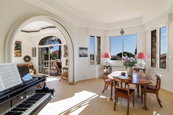 Vente Villa de luxe Nice 8 Pièces 222 m²