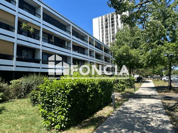 Location Appartement 3 pièces 80.93 m² - 24 RUE DES RESEDAS Pessac 33600