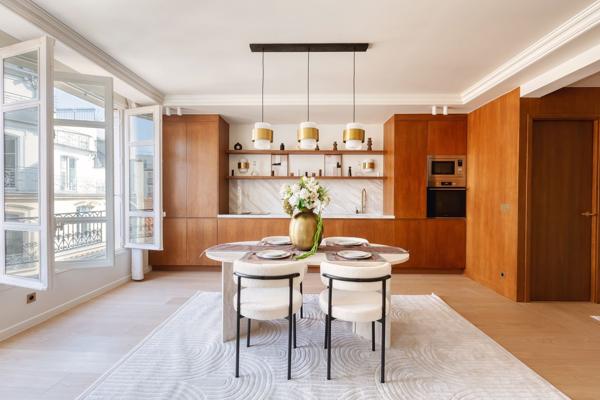 Vente Appartement de luxe Paris 8 4 Pièces 90.1 m²