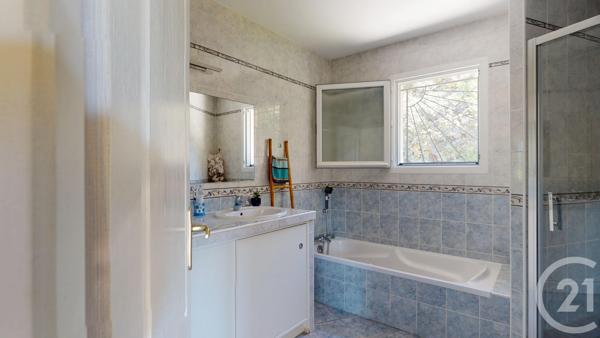 Maison à vendre  5 pièces - 130 m 2   BIDART  - 64