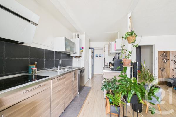 Appartement T5 à vendre  5 pièces - 95,66 m2 EYSINES - 33