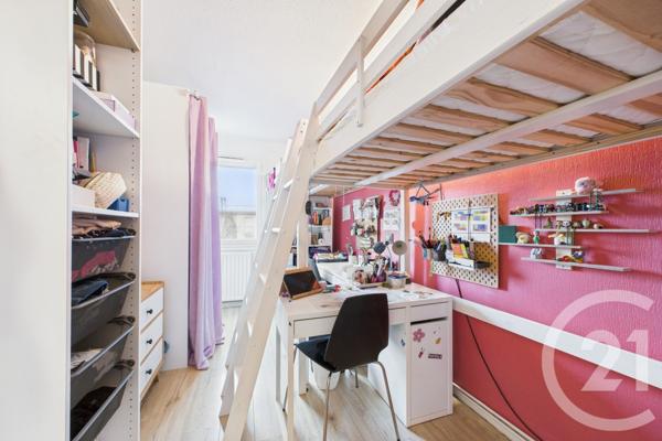 Appartement T5 à vendre  5 pièces - 95,66 m2 EYSINES - 33