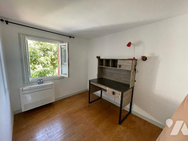 MIELAN (32) Charmante maison de village sur cour, proche tous commerces/commodités.