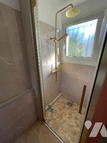 MIELAN (32) Charmante maison de village sur cour, proche tous commerces/commodités.