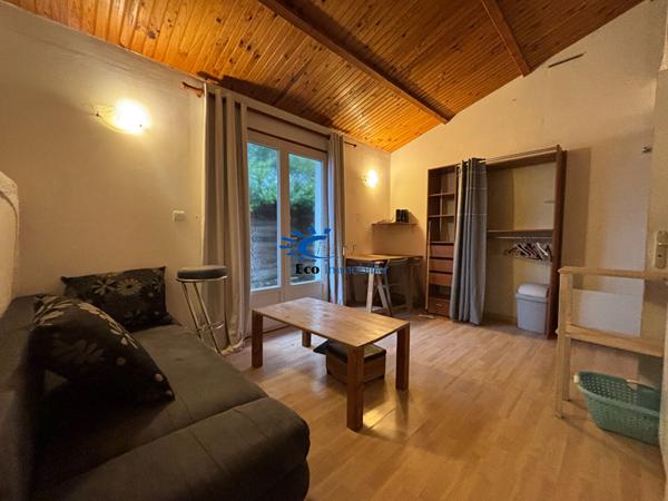 EXCLUSIVITE PERIGNY ENSEMBLE DE DEUX STUDIOS A RENOVER  Perigny