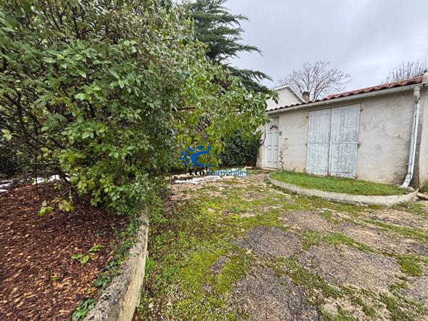 EXCLUSIVITE PERIGNY ENSEMBLE DE DEUX STUDIOS A RENOVER  Perigny