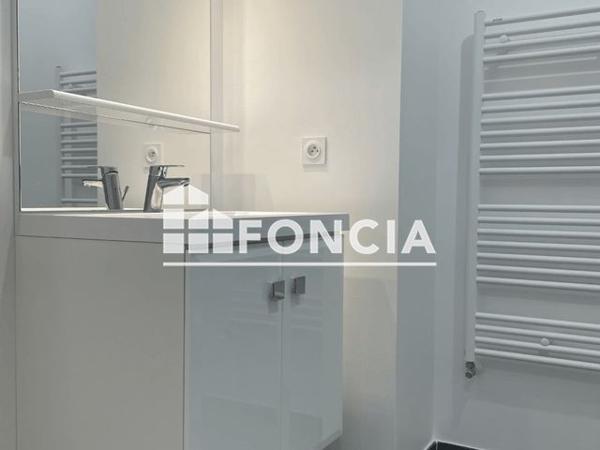 Location Appartement 2 pièces 40.42 m² - 1 AVENUE SIMONE VEIL Athis- Mons 91200