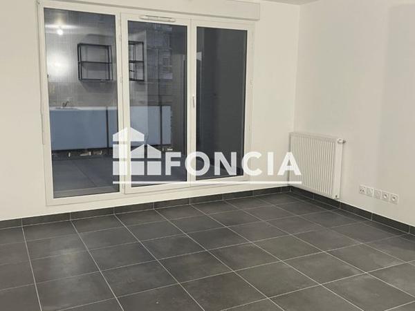 Location Appartement 2 pièces 40.42 m² - 1 AVENUE SIMONE VEIL Athis- Mons 91200