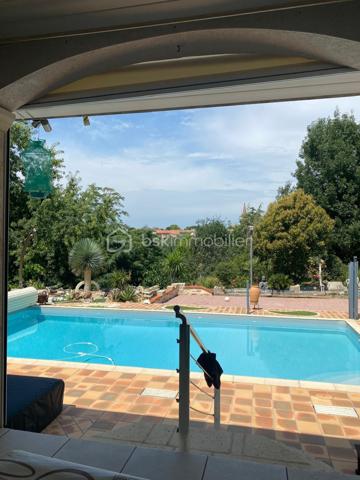 Maison traditionnelle de 218 m²