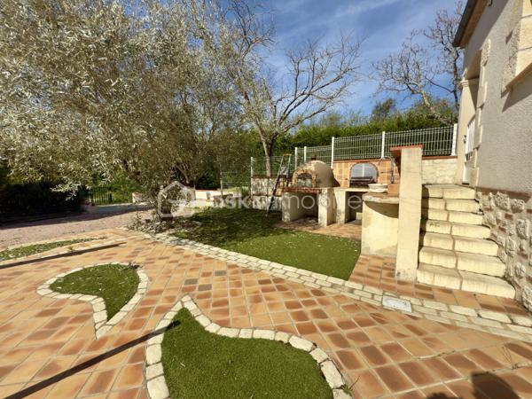 Maison traditionnelle de 218 m²