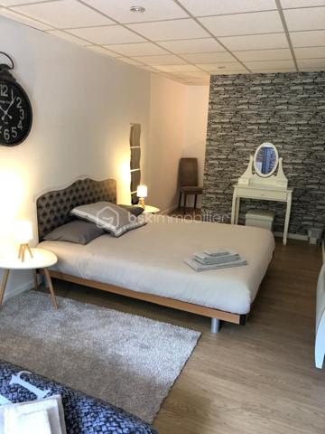 Maison traditionnelle de 218 m²