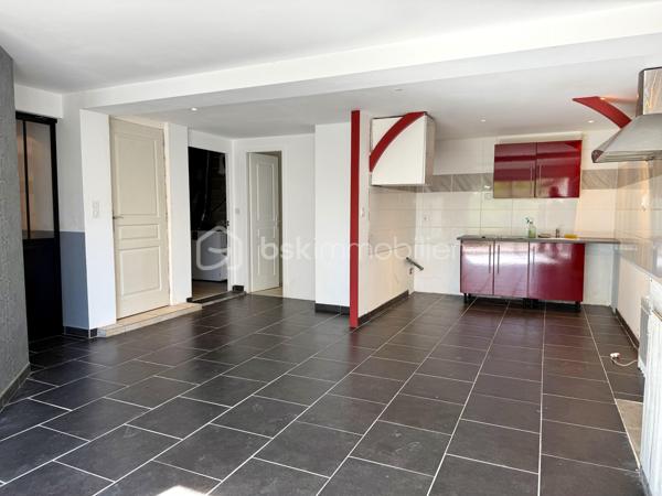 Maison traditionnelle de 218 m²