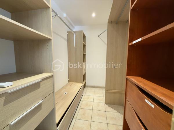 Maison traditionnelle de 218 m²