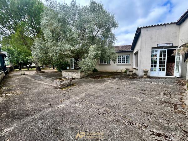 Belle opportunité à double destination Mérignac (16) 226 800 € **  - Référence  FB715E
