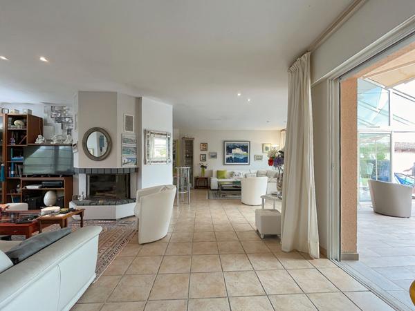 Proche SAINT GEOURS DE MAREMNE - Maison 6 pièces - 164m² + dépendances