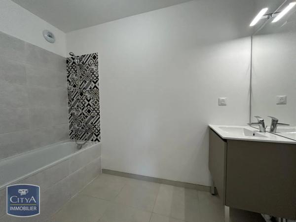 Appartement à louer 4 pièces 84.01m²