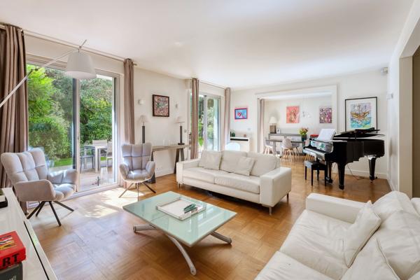 Vente Appartement de luxe Neuilly-sur-Seine 6 Pièces 172.21 m²