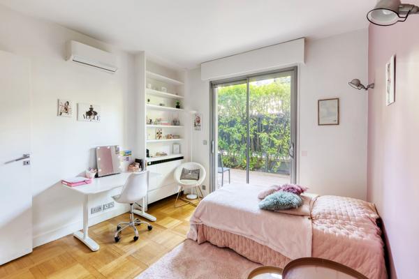Vente Appartement de luxe Neuilly-sur-Seine 6 Pièces 172.21 m²