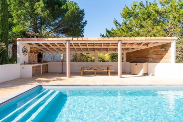 Vente Maison de luxe Saint-Palais-sur-Mer 10 Pièces 304 m²