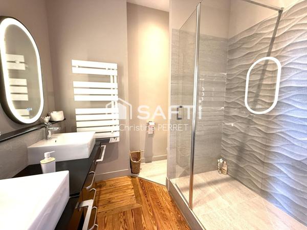 Élégante Maison en Pierre T6 avec Jardin & Piscine Plein Sud