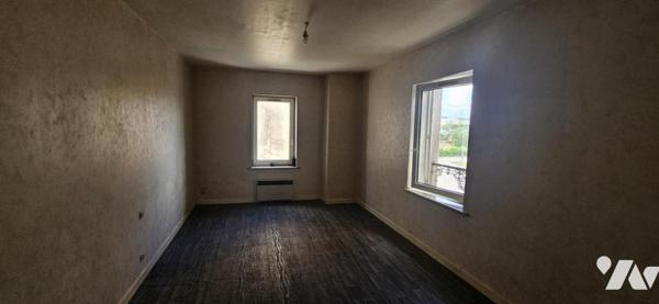 Lot de 2 appartements + combles aménageables
