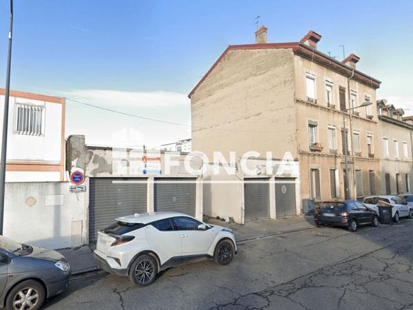 Location Parking 13 m² - 12 RUE LOUIS DUCROIZE Villeurbanne 69100