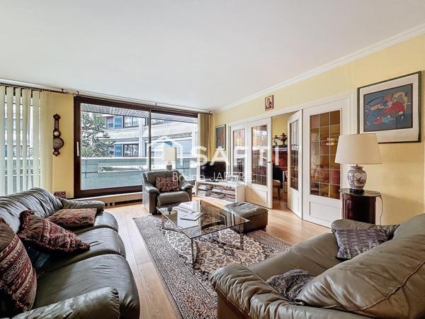 Paris 15 - 106 m²,  3/4 CH, terrasse 14 m²