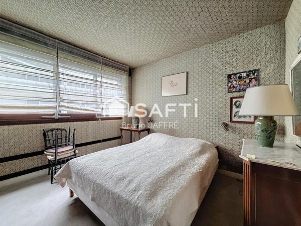 Paris 15 - 106 m²,  3/4 CH, terrasse 14 m²