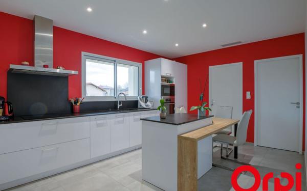 Maison à vendre    4 pièces •  Bressolles