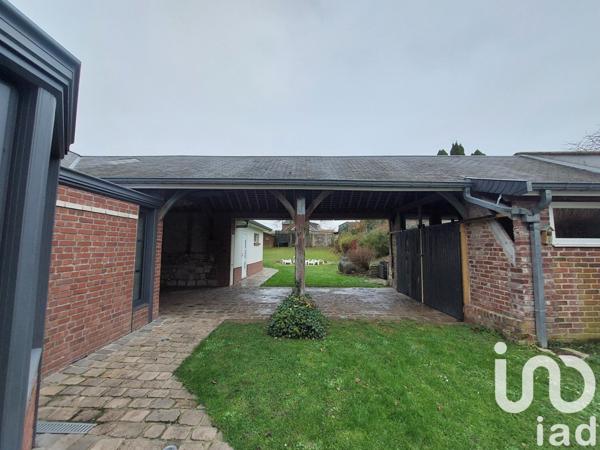 Maison 8 pièces de 221 m² à Roisel (80240)