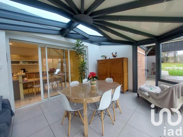 Maison 8 pièces de 221 m² à Roisel (80240)