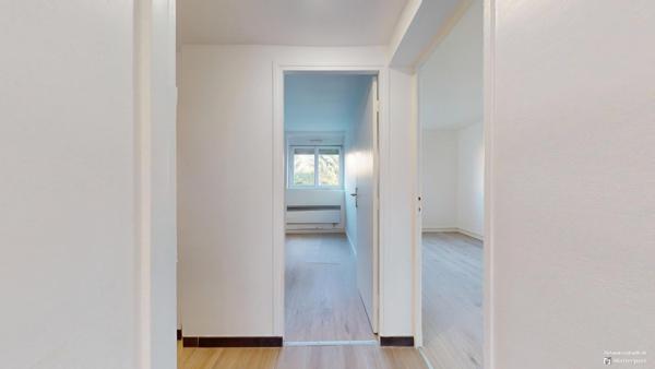 Appartement 3 pièces 48m2 - Metro L7