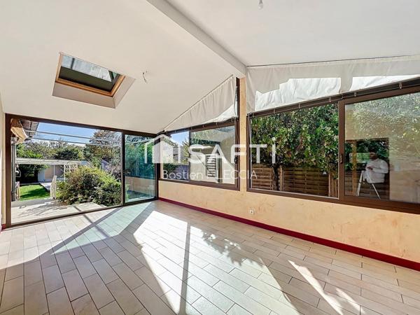 Familiale T5/6- Piscine couverte - Calme- DPE C