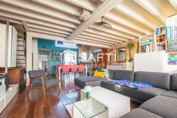 Belle échoppe en pierre 125m2 3 chambres jardin et piscine/spa