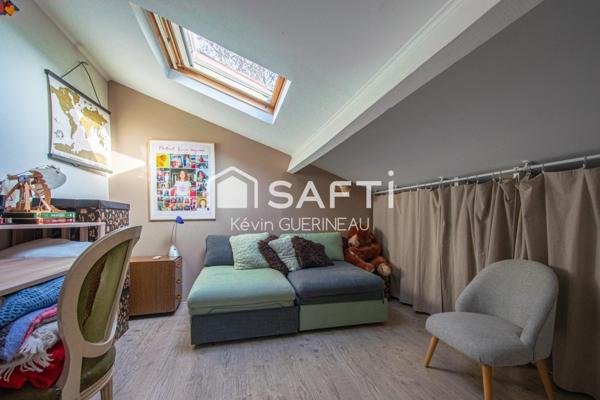 Belle échoppe en pierre 125m2 3 chambres jardin et piscine/spa