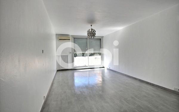Appartement à vendre    3 pièces • 62,91 m2 Marseille 10