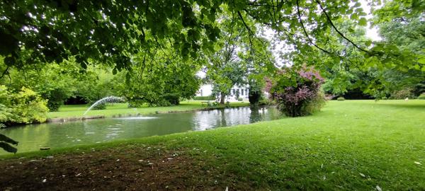 VENTE d'une propriété de 11 pièces (390 m²)