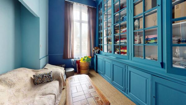 VENTE d'une propriété de 11 pièces (390 m²)