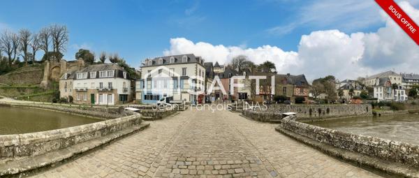 Immeuble avec 3 T2 et un jardin clos au cœur de St Goustan et à 350m du centre-ville