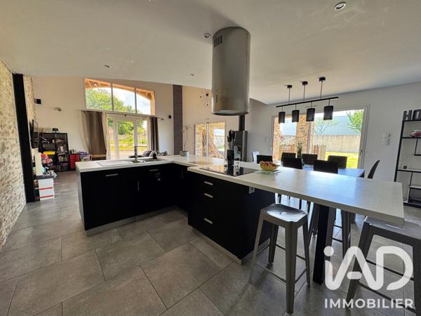 Maison à vendre 6 pièces 148 m² Montaigu-Vendée