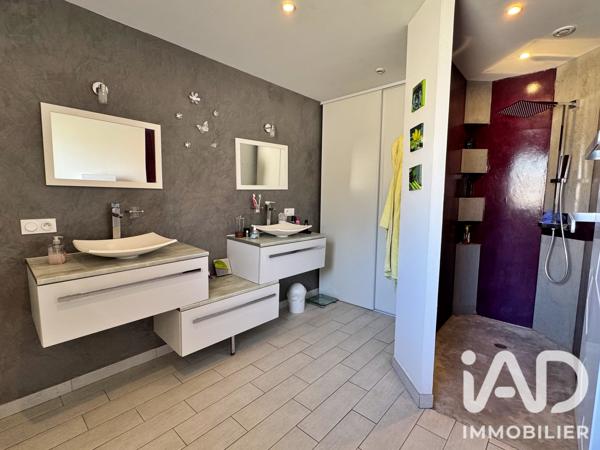 Maison à vendre 6 pièces 148 m² Montaigu-Vendée