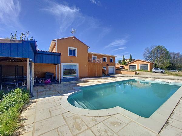 Grande maison 8 pieces sur les hauteurs avec vue degagee proche de Montauban